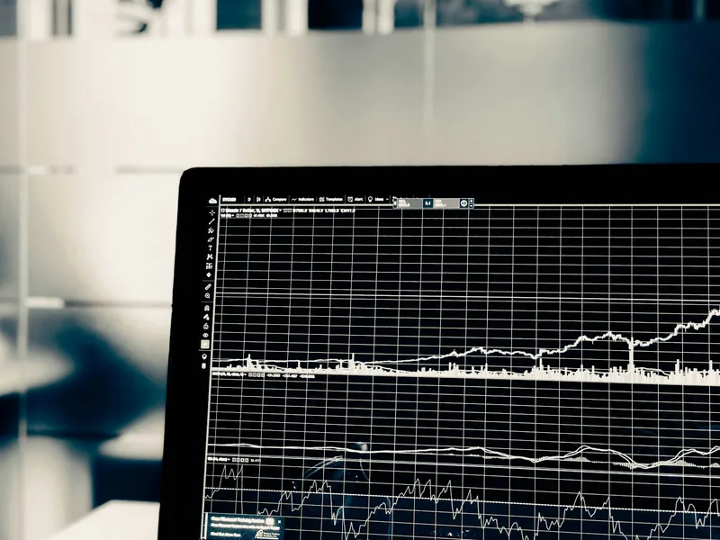 Passive OS Fingerprinting: Inferring the OS from Network Traffic